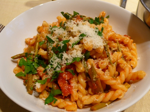 gemelli with asparagus & roasted tomatoes
